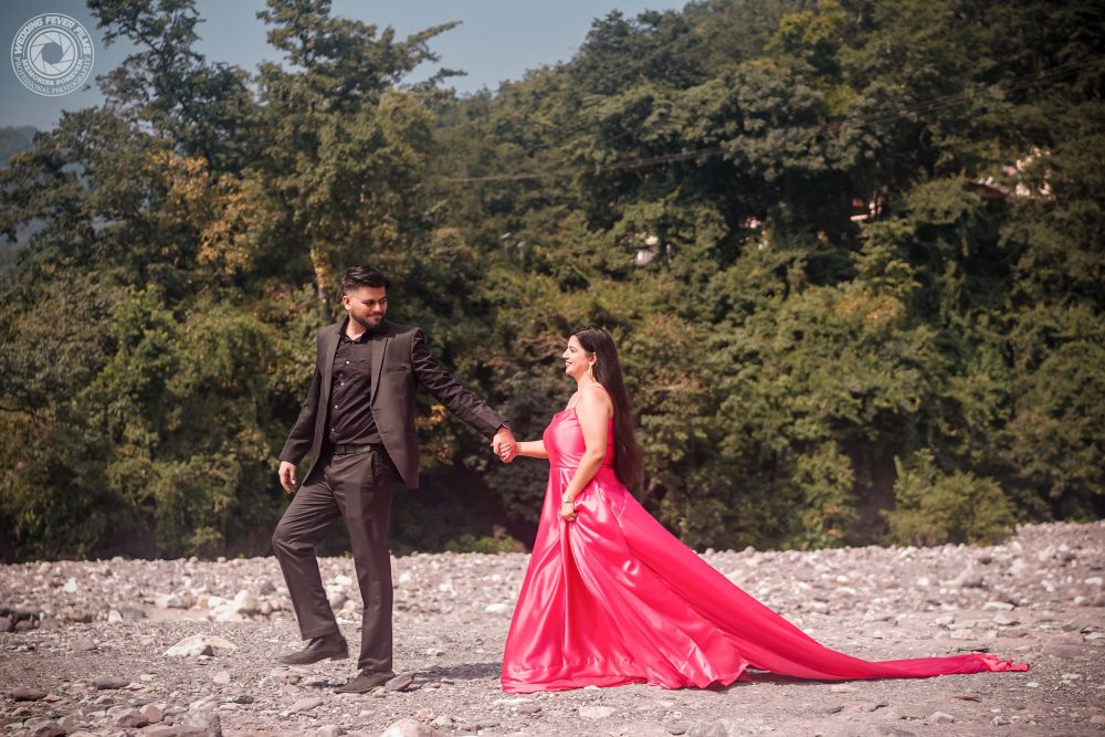 Lokesh & Jyoti riverside pre wedding in Rishikesh by Wedding Fever Films | Best pre wedding photographers in Rishikesh